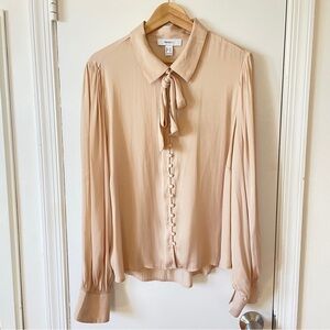 Forever 21 NWT Beige Blouse Tie Neck Blouson Sleeves Covered Buttons Plussize 3X